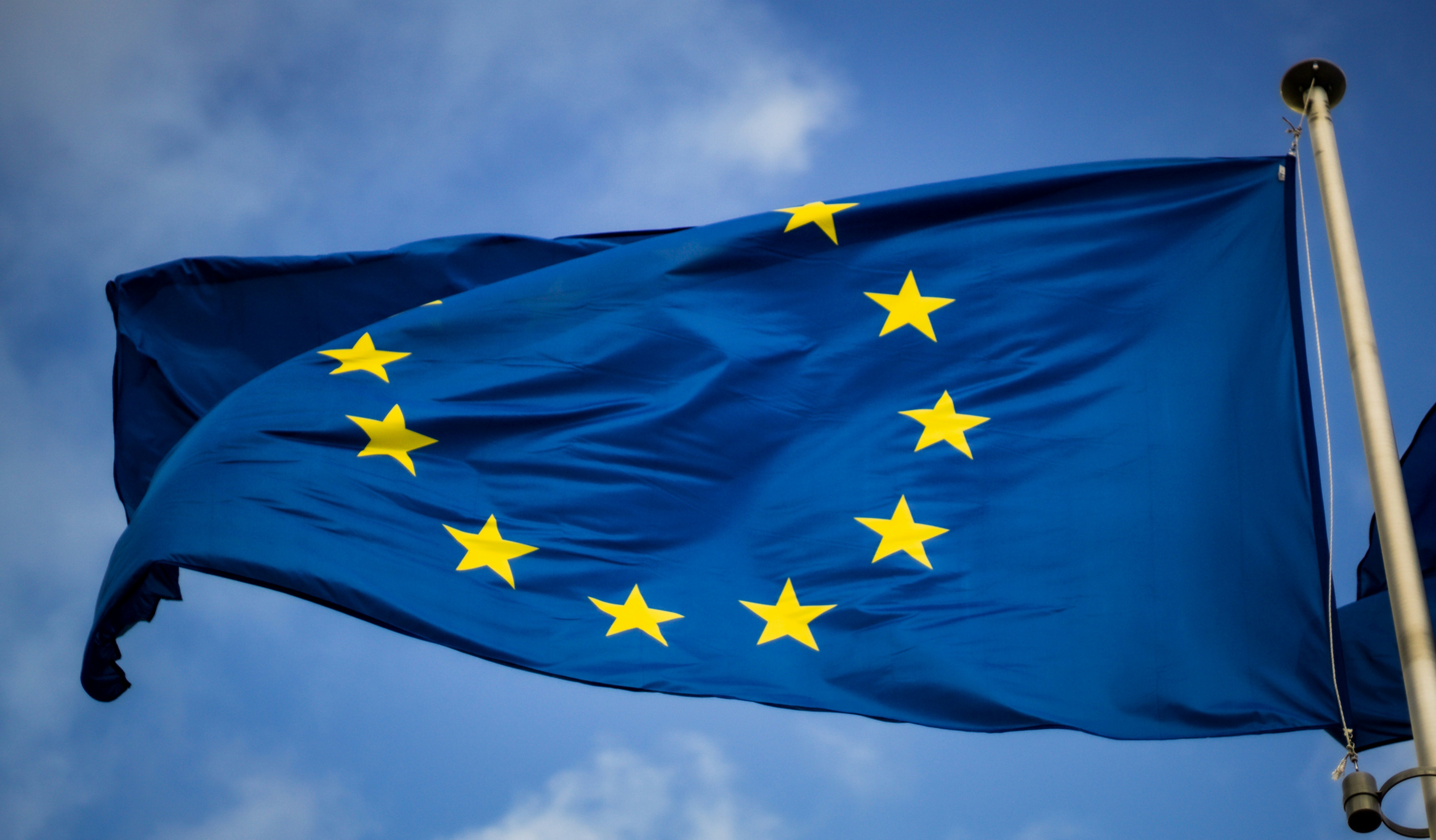 EU-vlag — De AI Act vereist geen paniek, de AI Act vereist bewijs